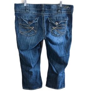 Silver McKenzie Capris.